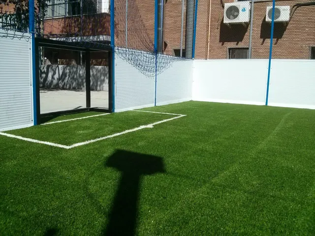 Campo en entorno urbano · Indalturf